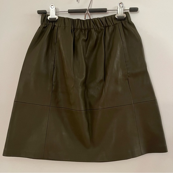 Zara olive green faux leather skirt - small - Picture 1 of 4